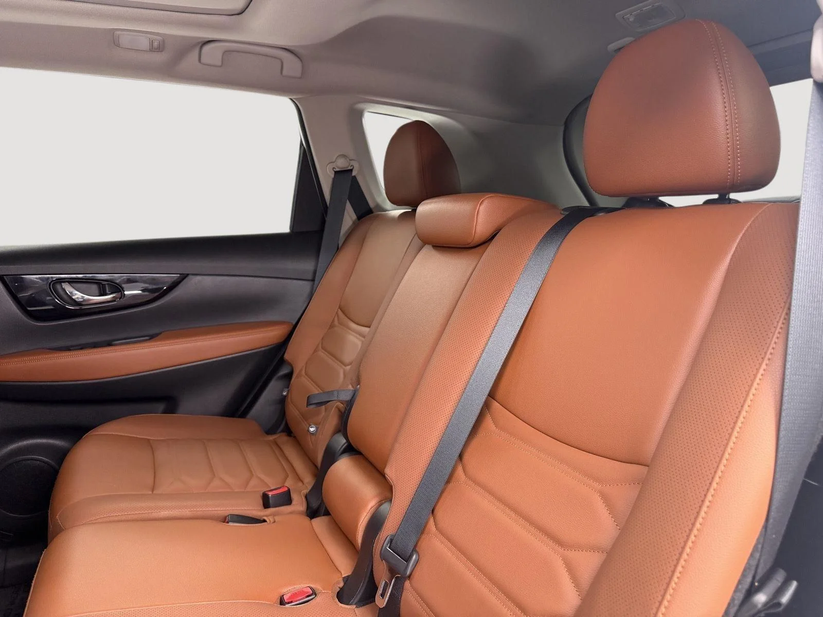 Used 2019 Pearl White Tricoat Nissan SL image 20