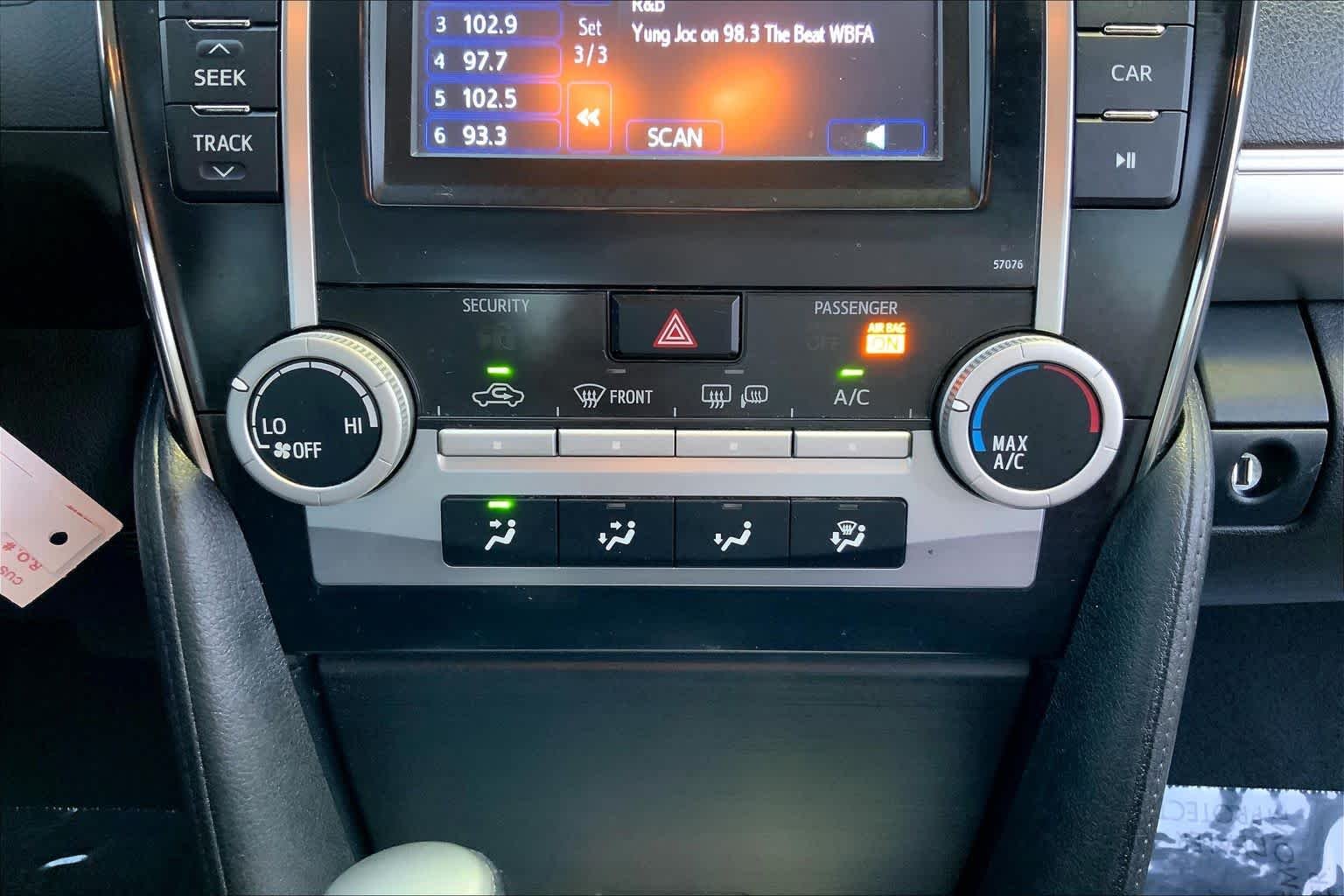 Used 2014 Magnetic Gray Metallic Toyota SE image 23