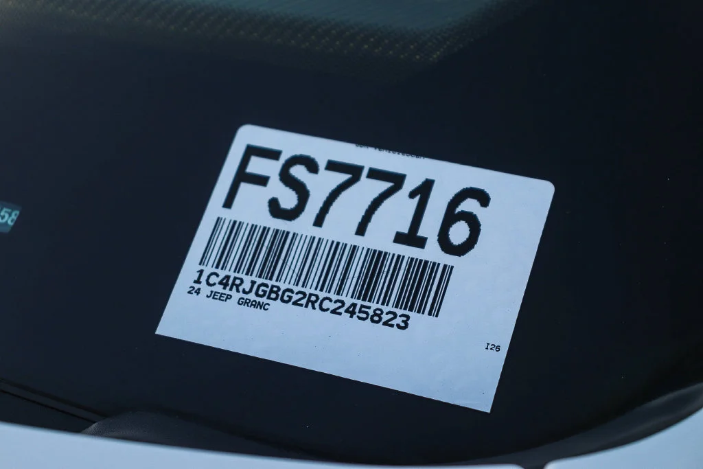 Used 2024 White Jeep Limited image 30