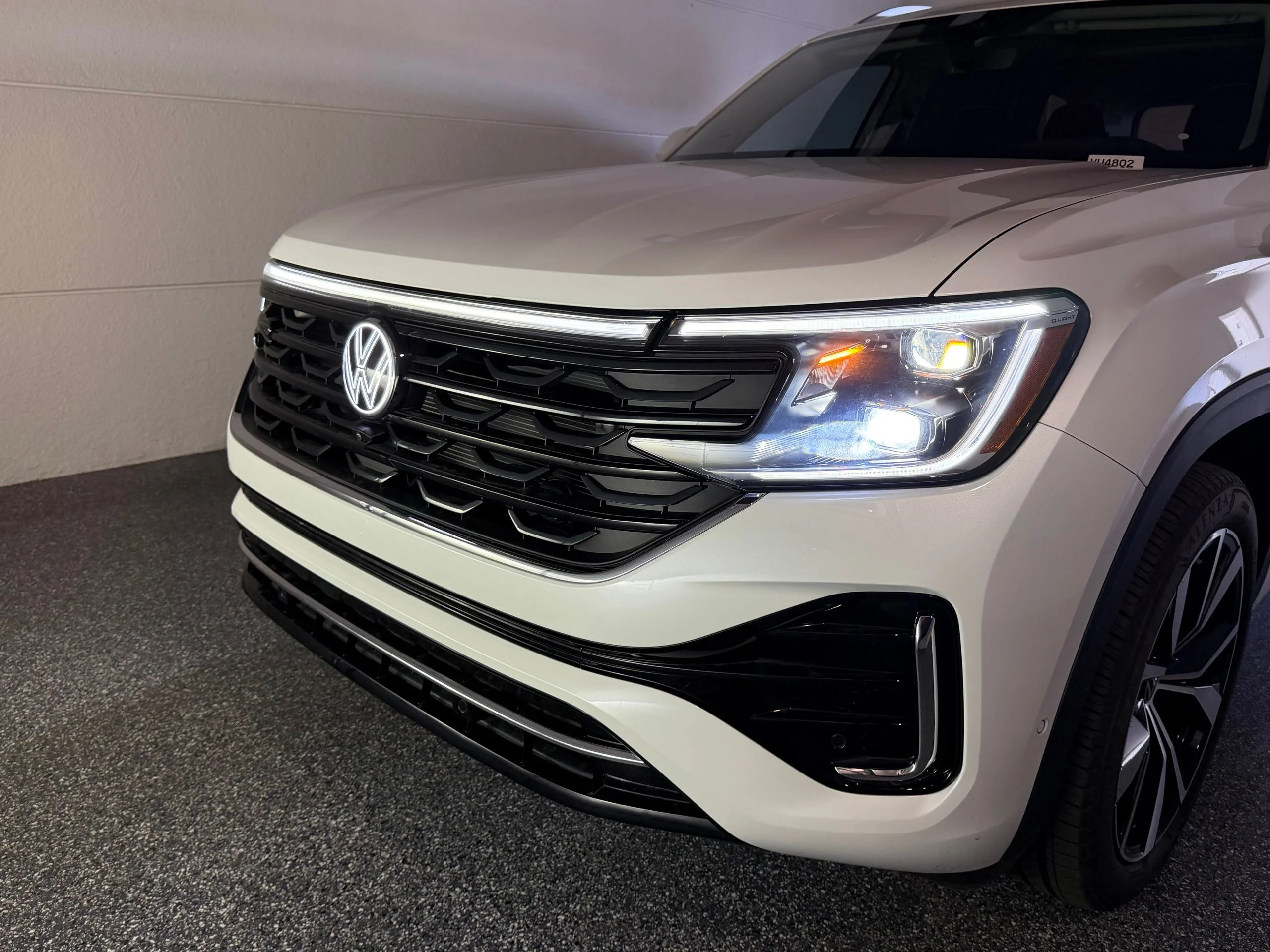 2025 Volkswagen Atlas SEL Premium R-Line - Photo 55