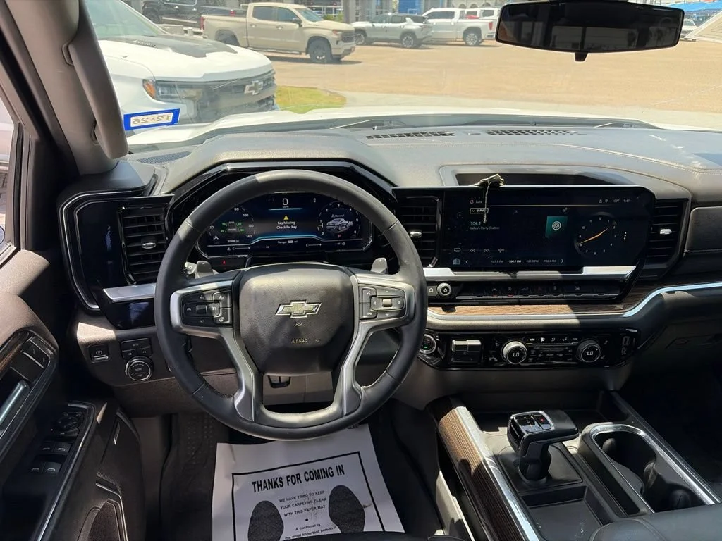 Used 2024 Summit White Chevrolet RST image 7