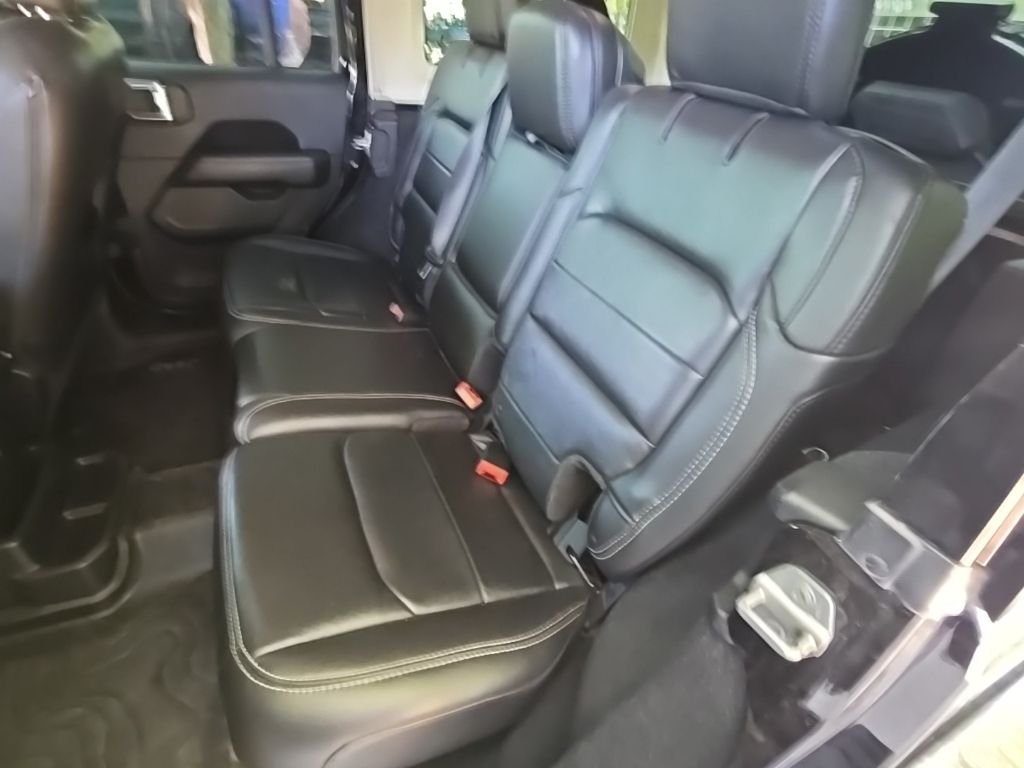 Used 2018 Black Jeep Unlimited Sahara image 14