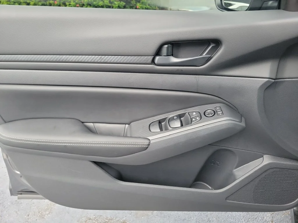 New 2026 Gray Nissan 2.5 SV image 21