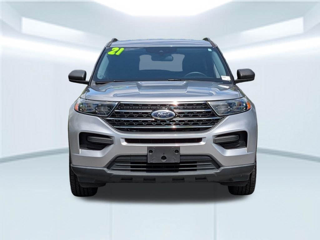 Used 2021 Silver Ford XLT image 10