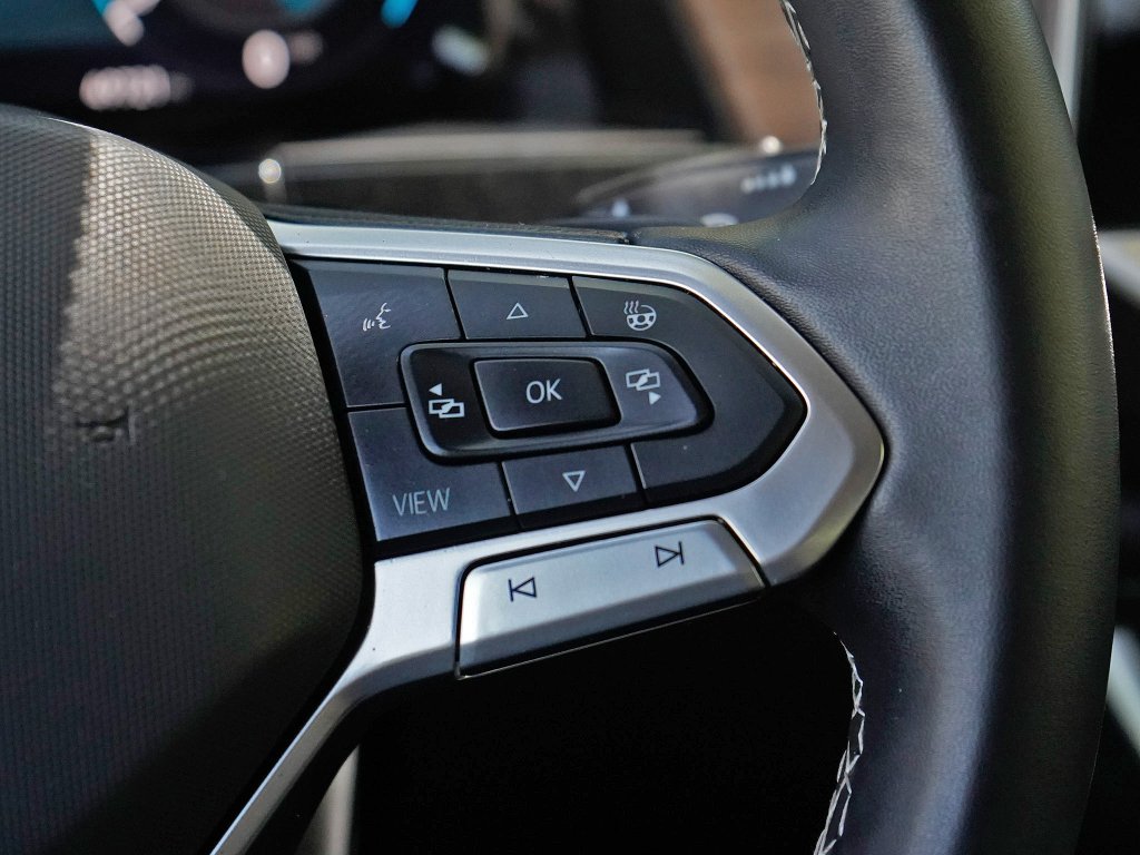Used 2024 SILVER Volkswagen 2.0T SE w/Technology image 22
