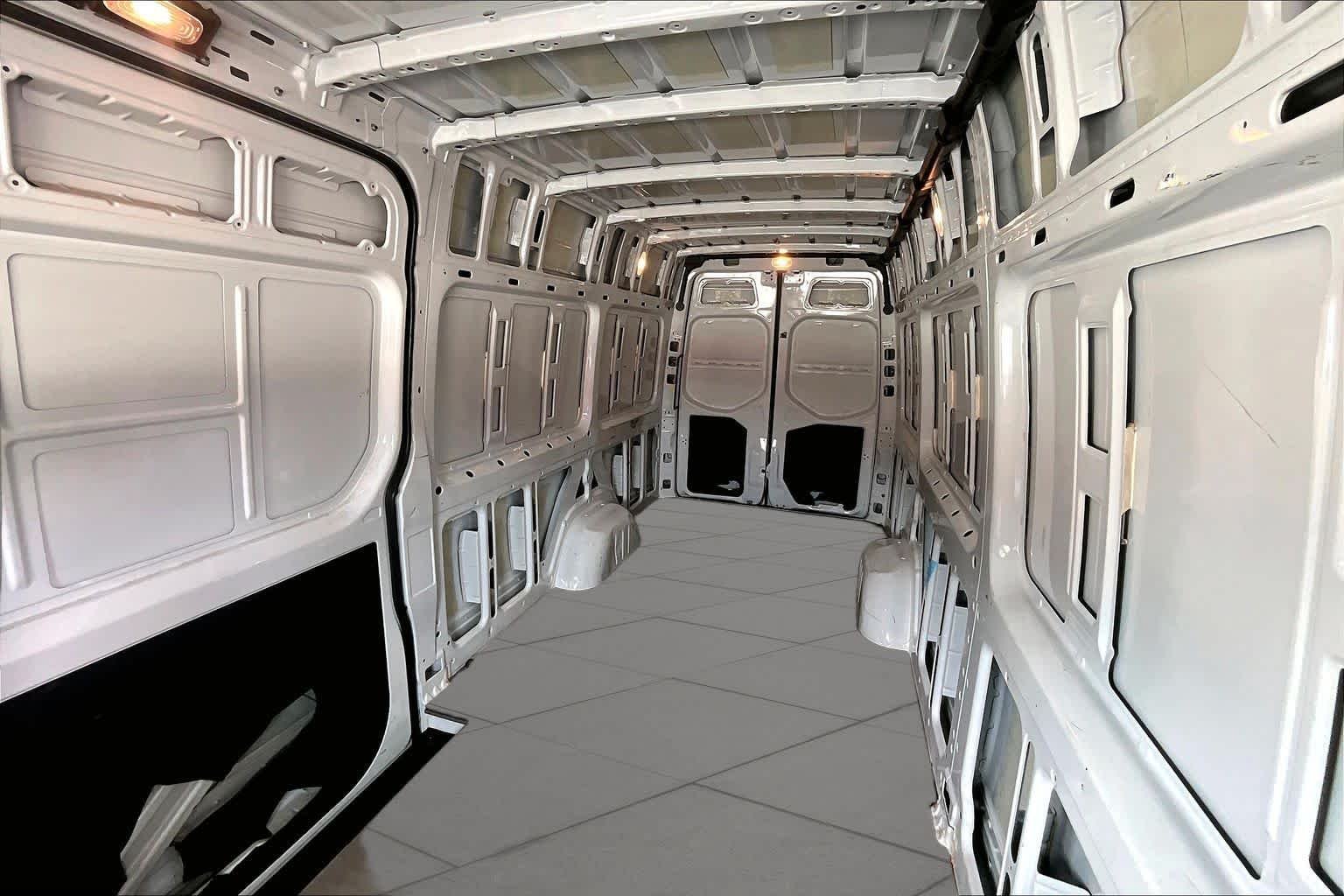 Used 2025 Arctic White Mercedes-Benz  image 21