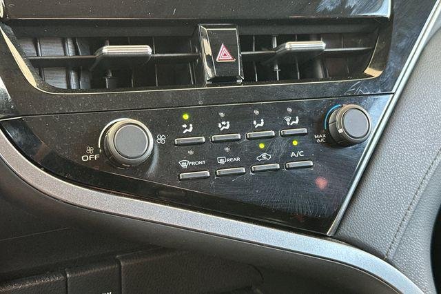 Certified Used 2021 GALACTIC AQUA Toyota  image 19