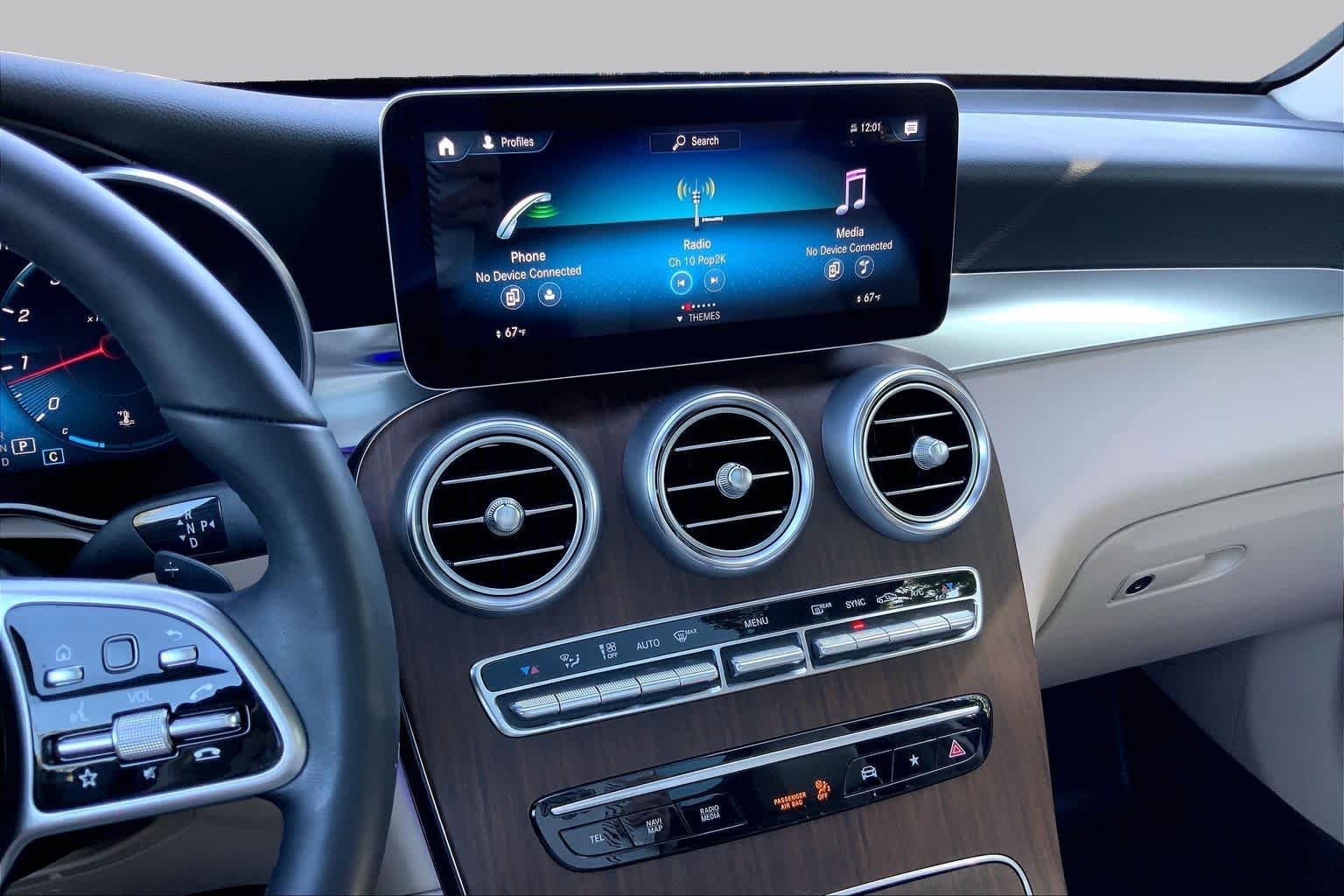 Used 2022 Lunar Blue Metallic Mercedes-Benz GLC 300 image 7