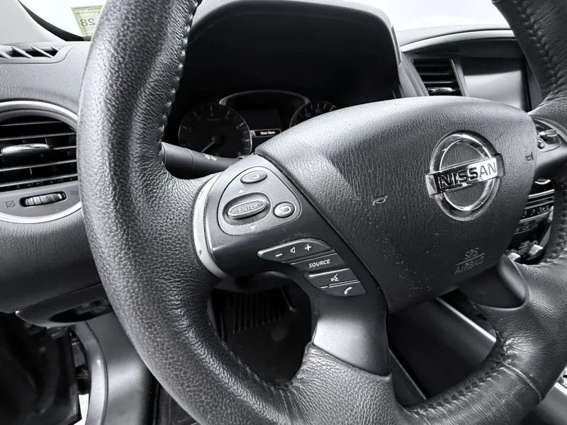 Used 2017 Gray Nissan SV Sport Utility 4D image 21