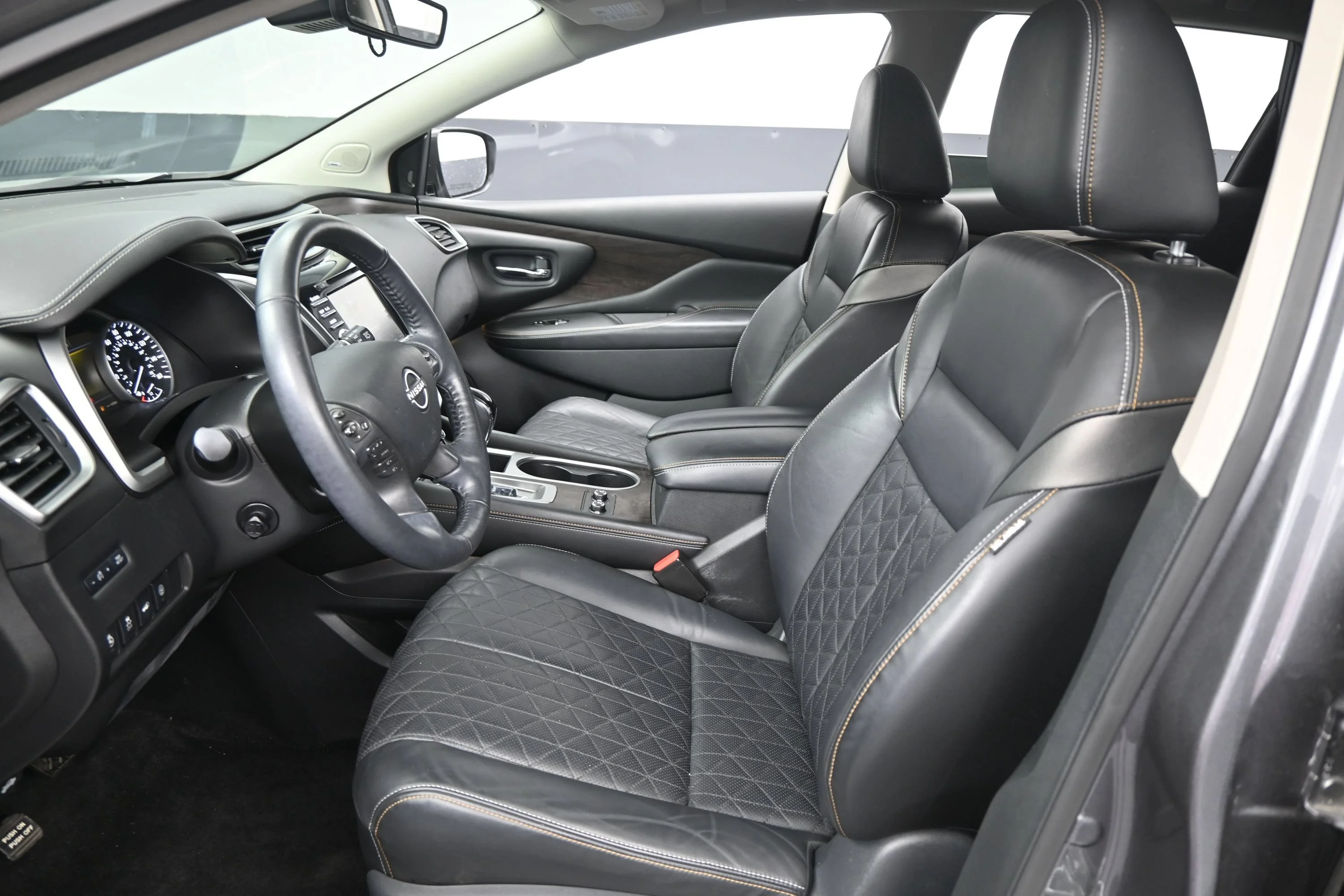 Certified Used 2024 Gun Metallic Nissan Platinum image 9