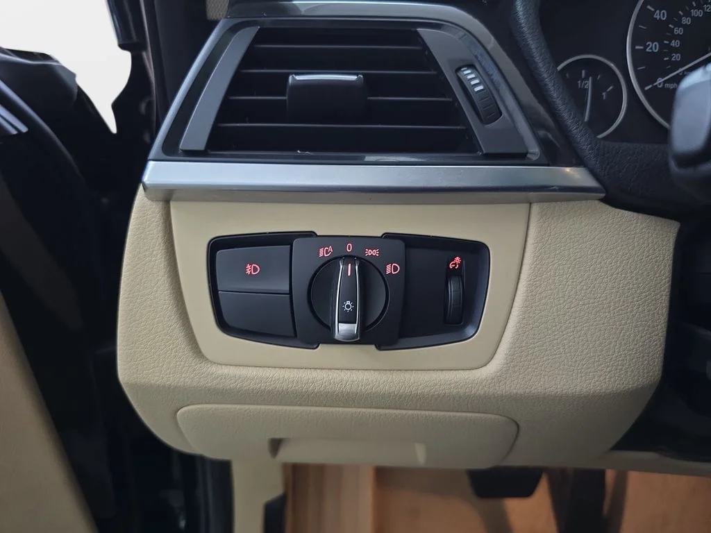 Used 2014 Black BMW 328i xDrive image 26