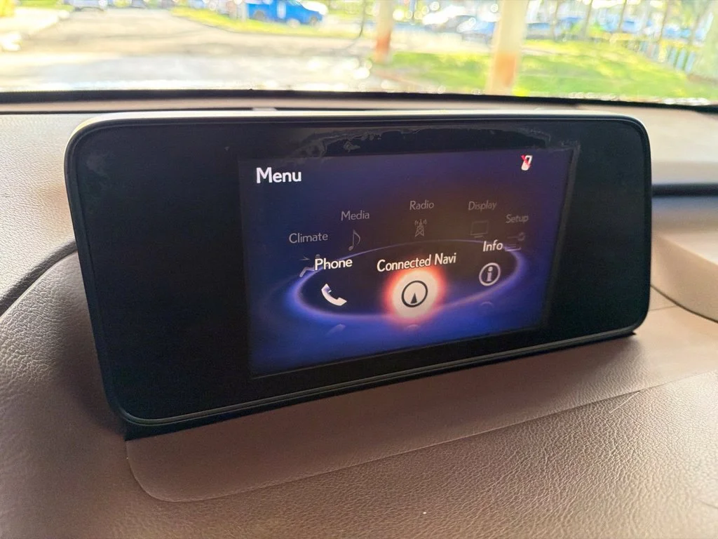 Used 2018 Red Lexus 350 image 12