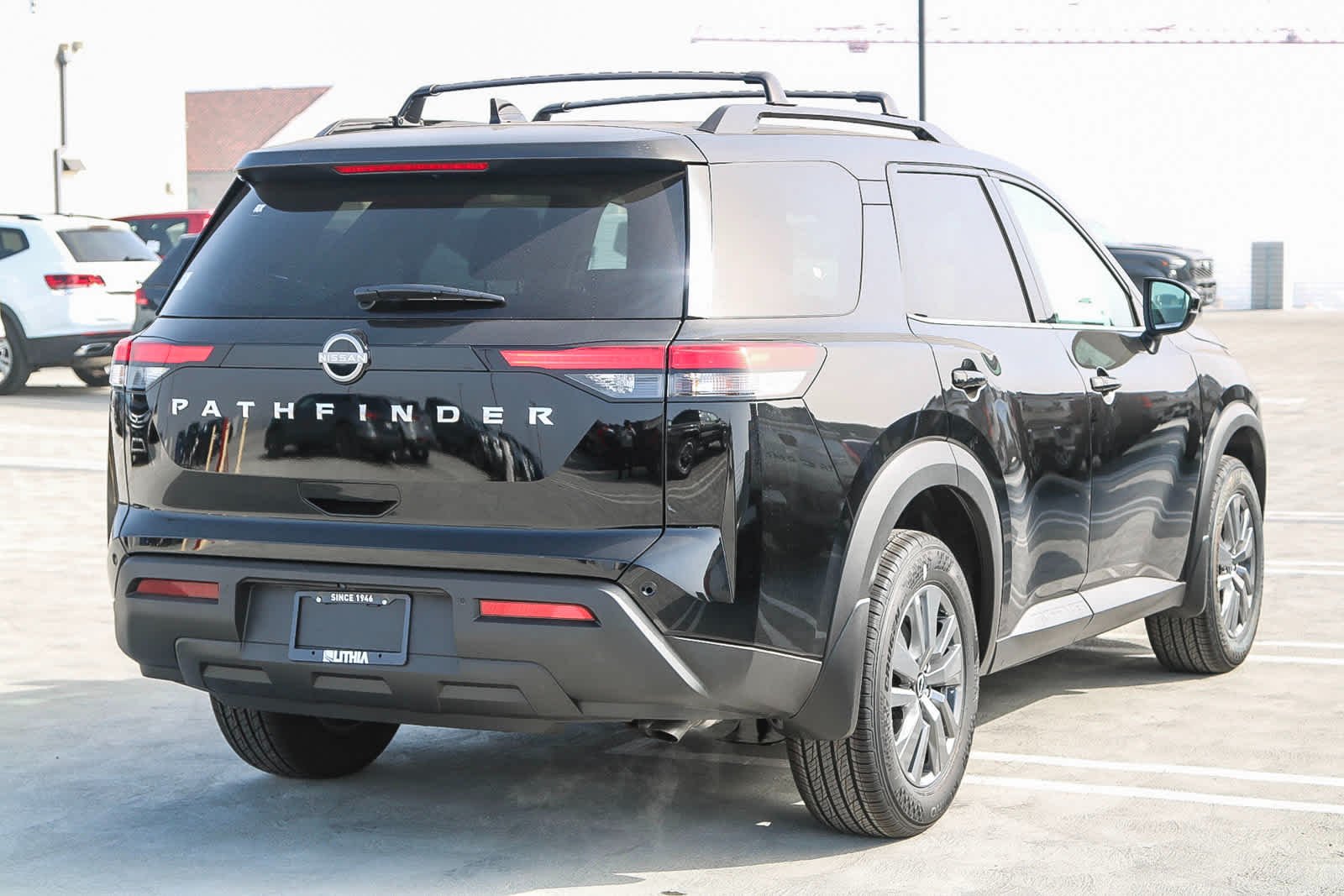 2025 Nissan Pathfinder SV - Photo 6