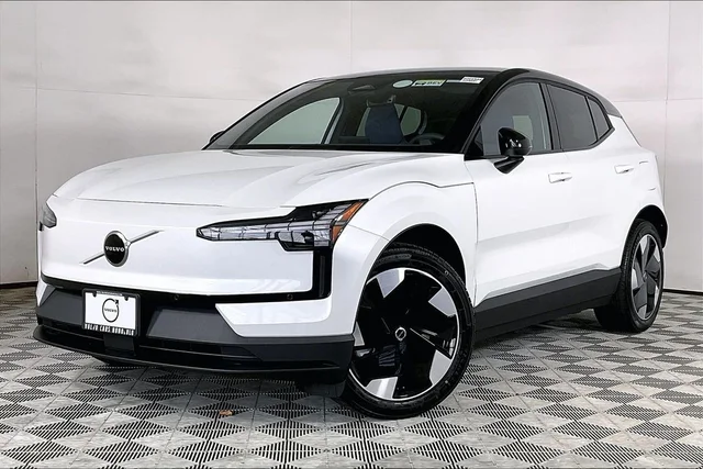 2026 Volvo EX30 Twin Motor Performance Plus