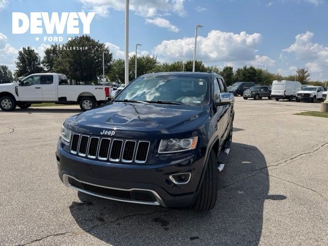 Used 2015 True Blue Pearlcoat Jeep Limited image 4