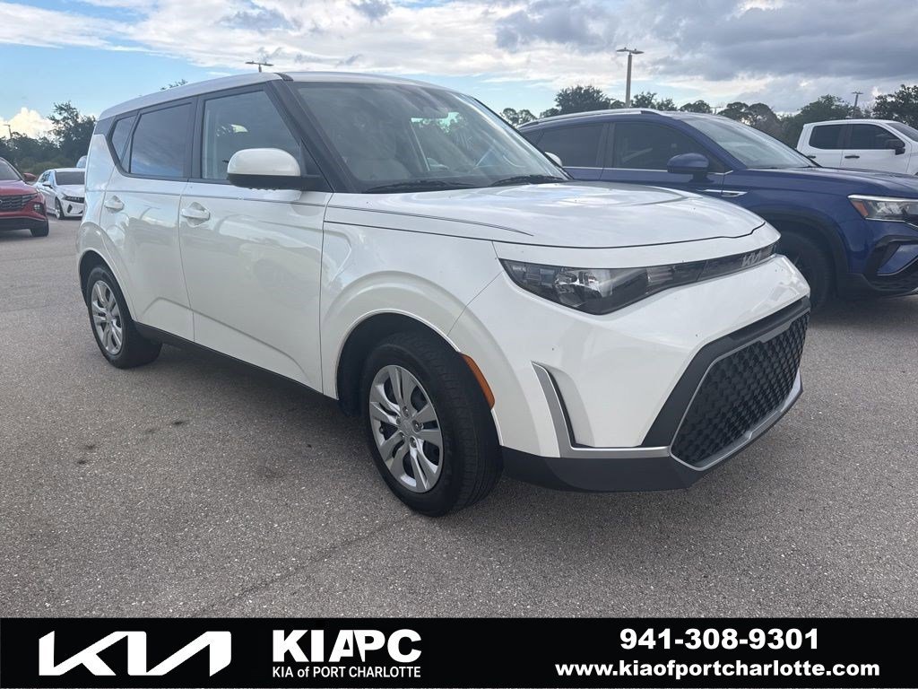 2023 Kia Soul 2.0L LX IVT's photo