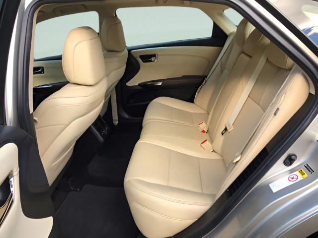 Used 2015  Toyota Limited image 11