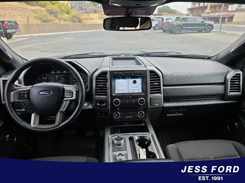 Used 2019 Agate Black Metallic Ford XLT image 17