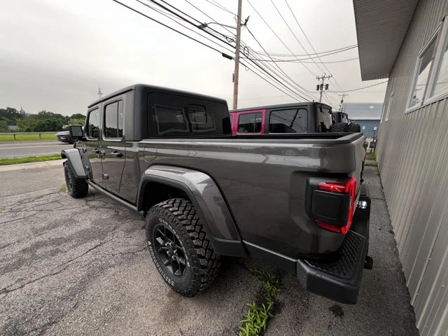 Used 2024 Granite Crystal Metallic Clearcoat Jeep Willys image 2
