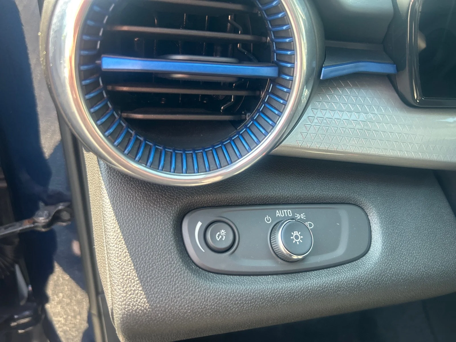 Used 2024 Blue Chevrolet LT image 10