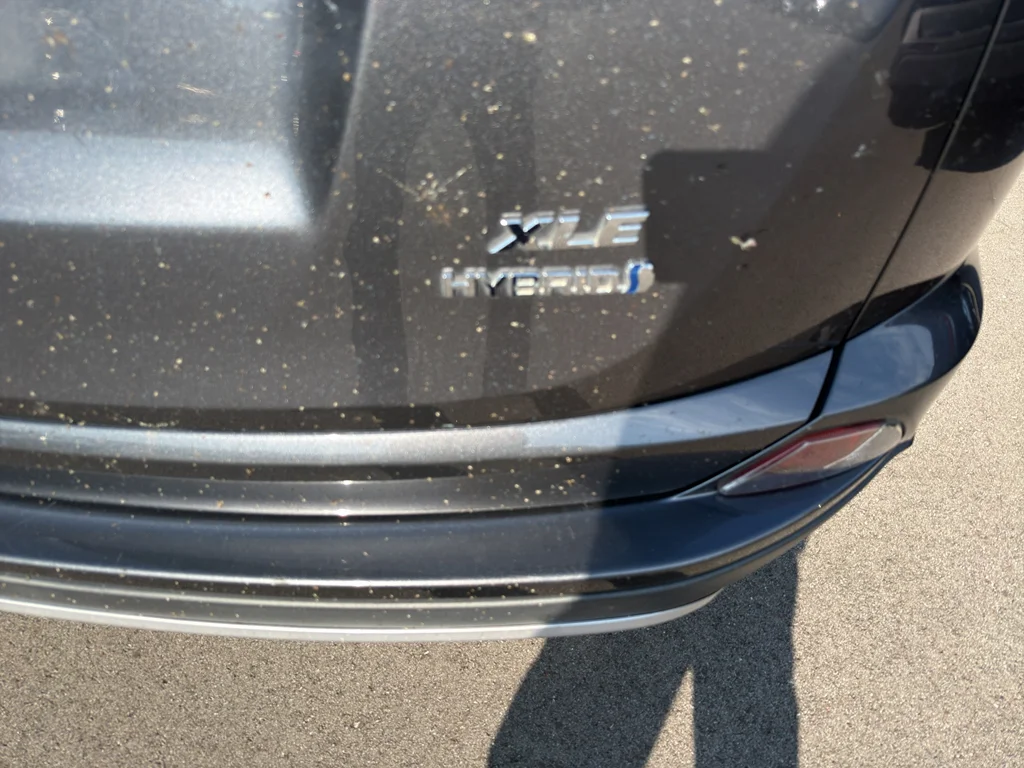 Certified Used 2016 Magnetic Gray Metallic Toyota XLE image 5
