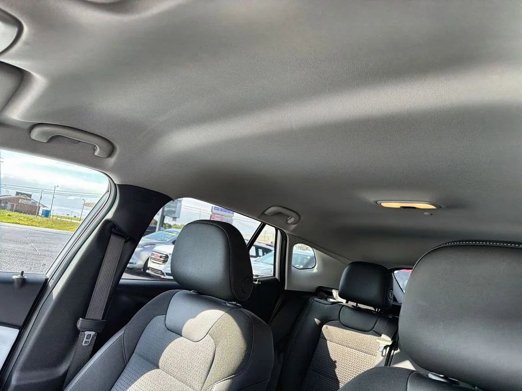 Used 2025 White Chevrolet LT image 23
