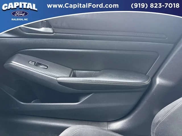 Used 2025 Black Nissan 2.5 SV image 28