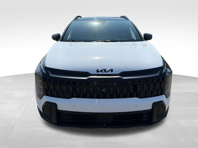 New 2027 Glacial White Pearl / Black Ro Kia X-Line image 2