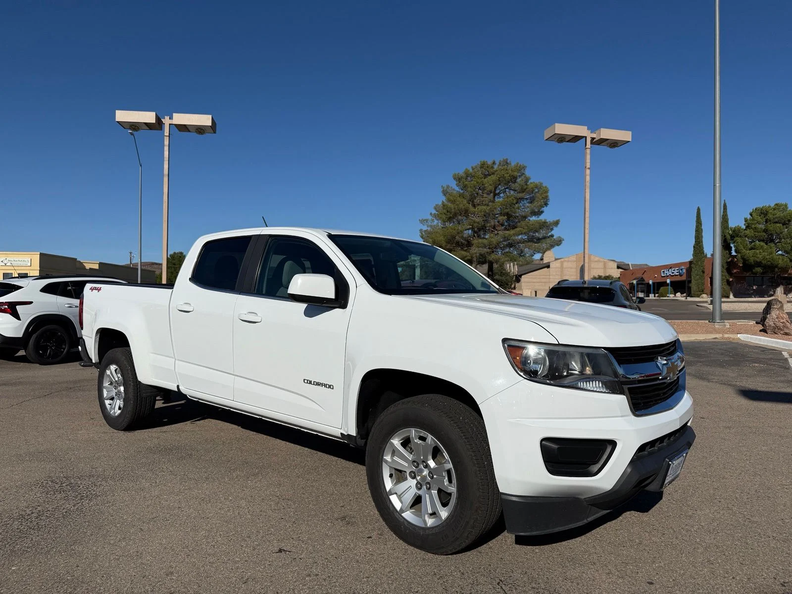 Used 2020 White Chevrolet LT image 3