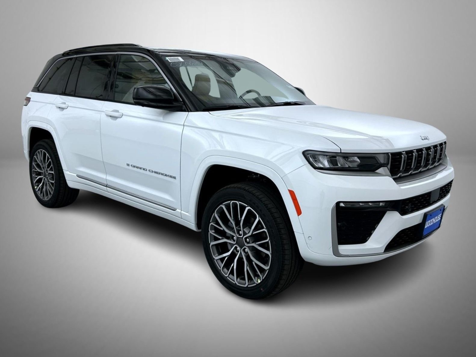 New 2026 Bright White Clear-Coat Exterior Paint Jeep Summit image 3