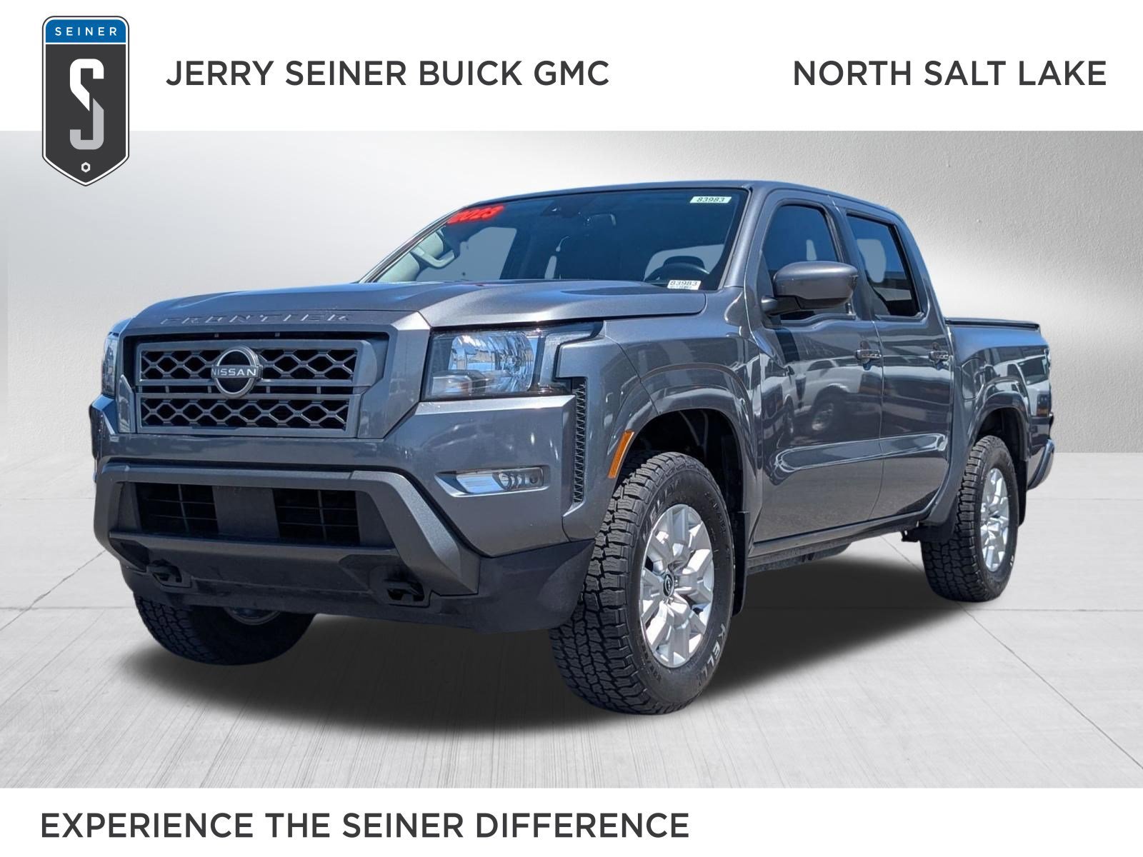 2023 Nissan Frontier SV Crew Cab 4X4 SWB's photo