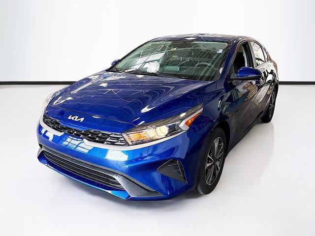 2023 Kia Forte LXS AT's photo