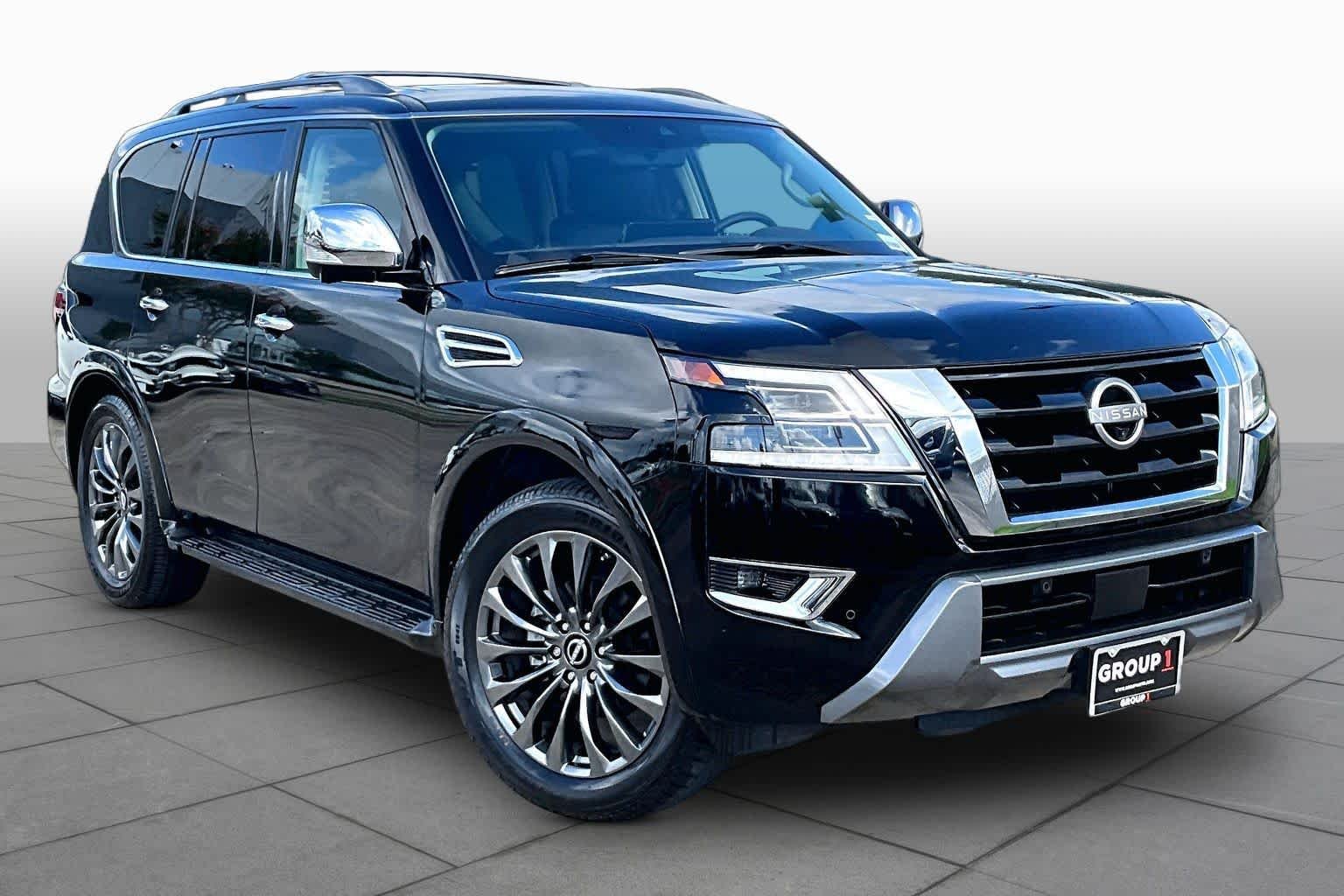 Used 2023 Super Black Nissan Platinum image 3