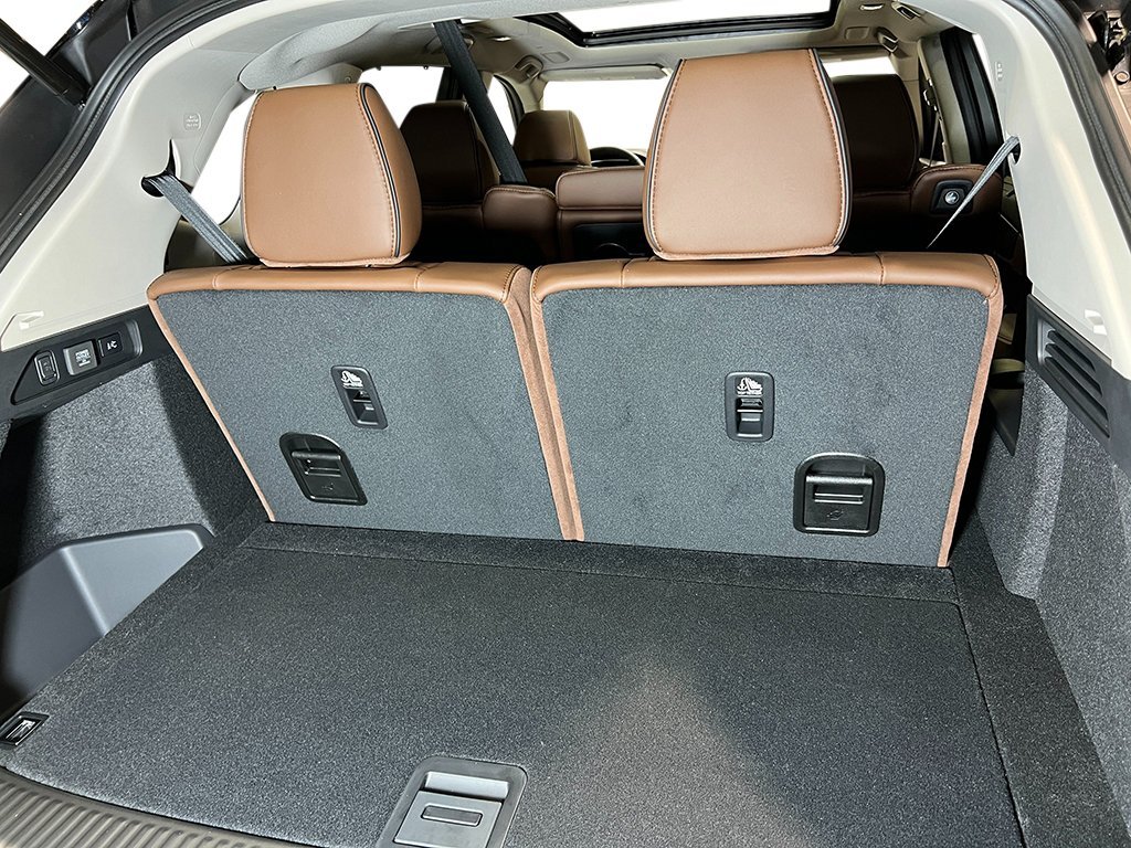 New 2026 Liquid Carbon Metallic Acura w/Advance Package image 33