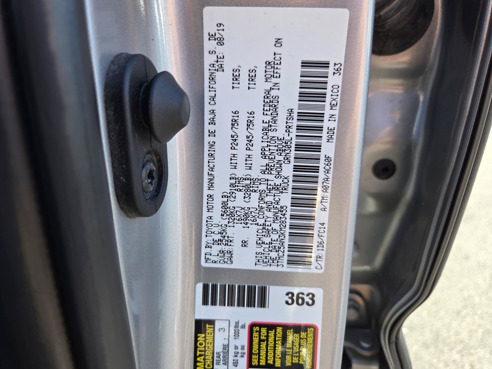 Used 2019 Silver Sky Metallic Toyota SR5 image 29