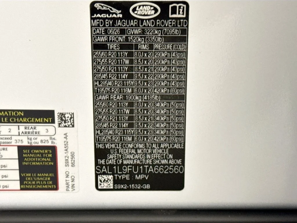 New 2026 Fuji White Land Rover Dynamic SE image 34
