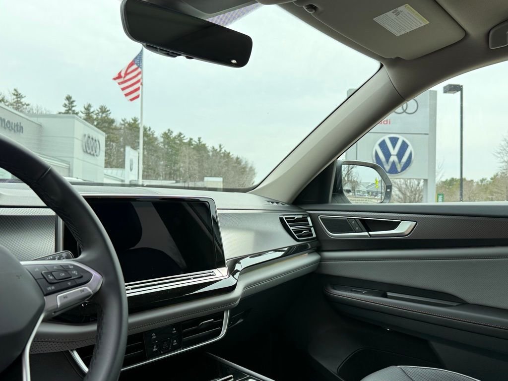 New 2026 White Volkswagen 2.0T Peak Edition image 32