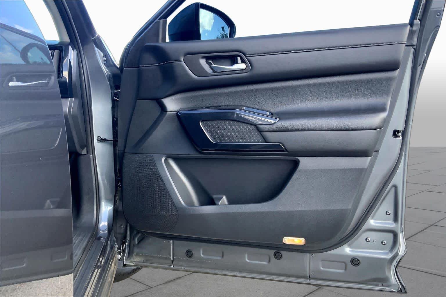 Used 2022 Gun Metallic Nissan S image 23