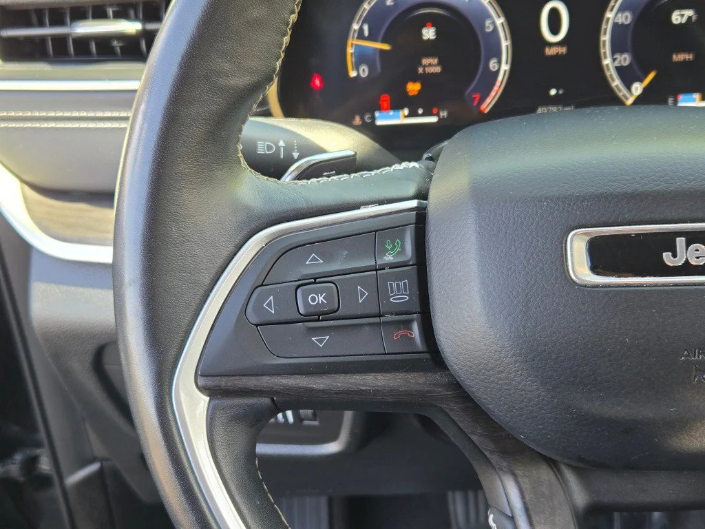 Used 2021 Black Jeep Limited 4x4 image 32