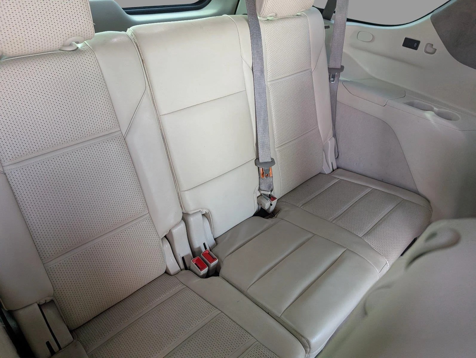 Used 2021 CRYSTAL WHITE TRICOAT Cadillac Premium Luxury Platinum image 41