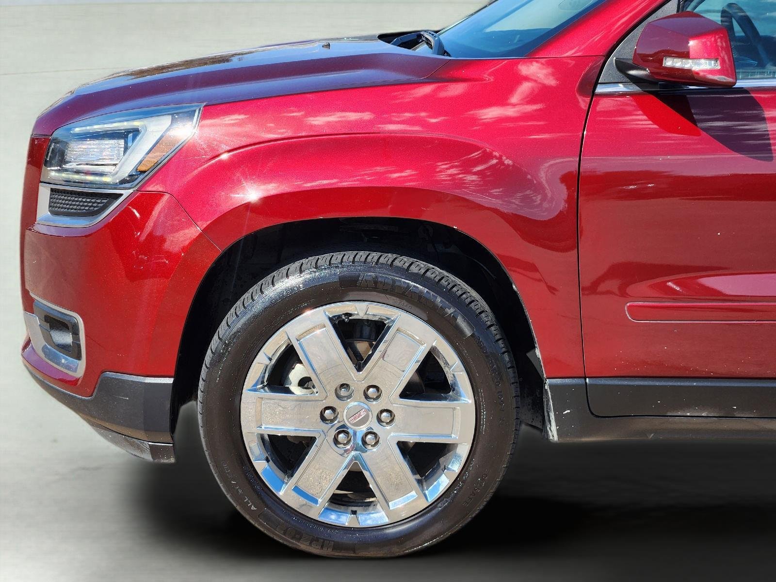 Used 2017 Crimson Red Tintcoat GMC Limited image 8