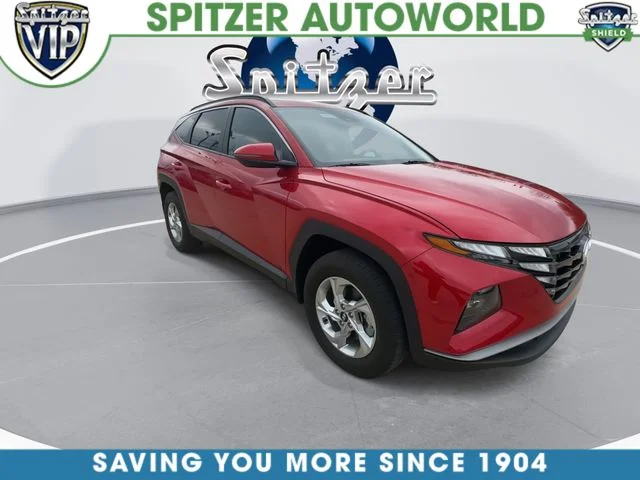 Used 2023 Red Hyundai SEL image 2