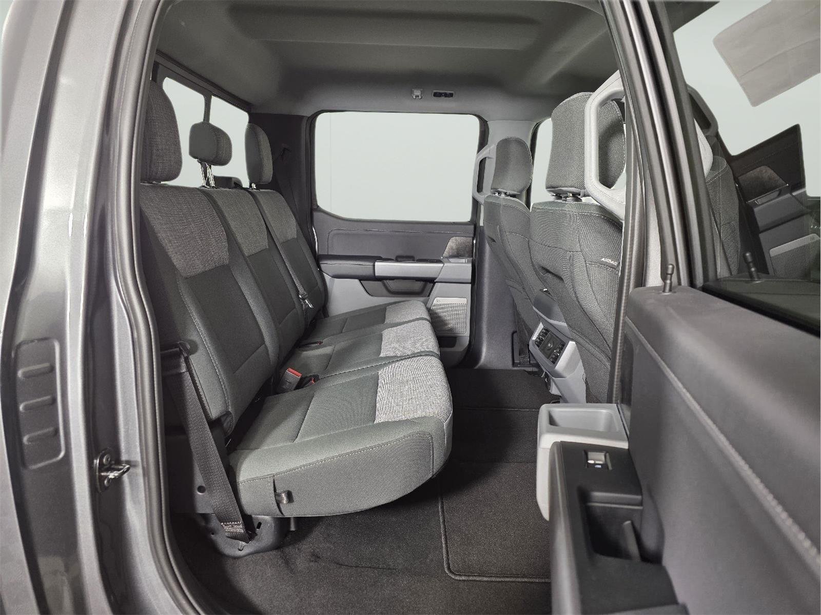 New 2026 Carbonized Gray Metallic Ford F-250® XLT image 18
