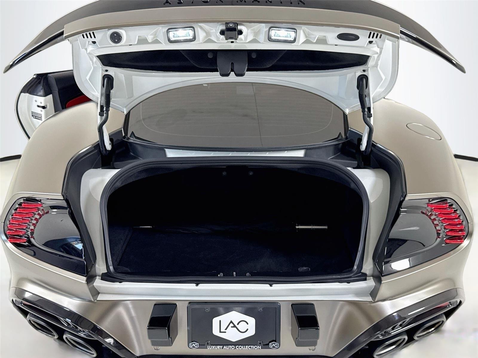 Used 2025  Aston Martin  image 23