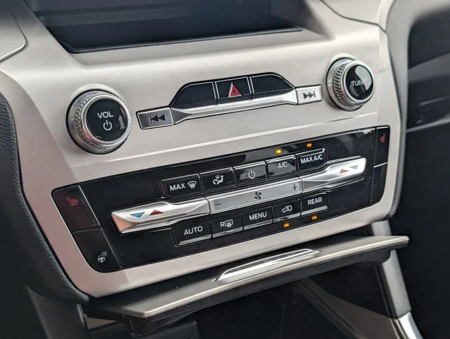 Used 2023 Gray Metallic Ford XLT image 19