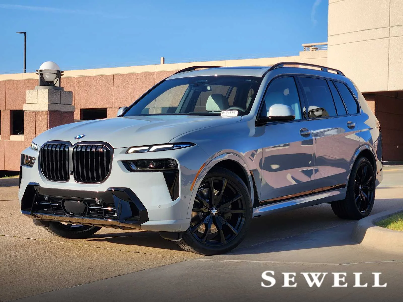2027 BMW X7
