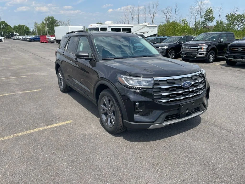Used 2026 Black Ford Active image 3