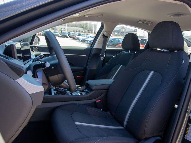 New 2026 Gray Hyundai SE image 10