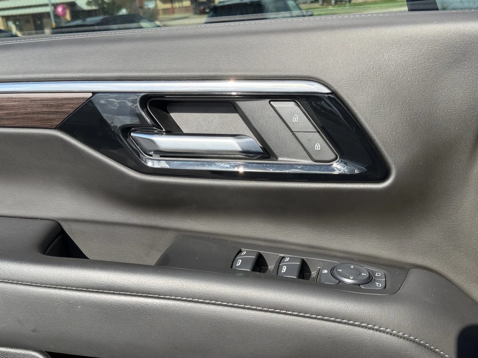 Used 2025 Lakeshore Blue Metallic Chevrolet LS image 11