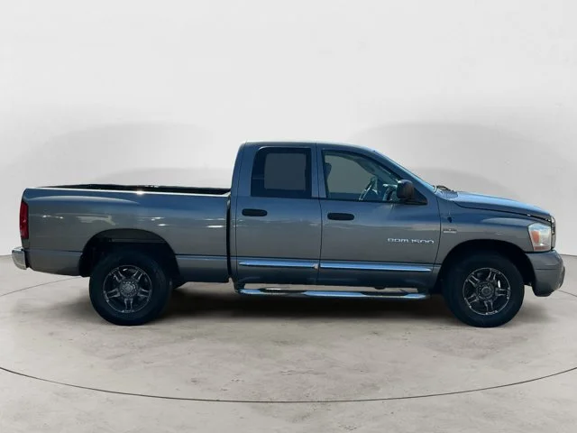 Used 2006 Gray Dodge Laramie image 4